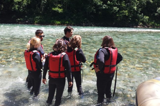 Sta nositi sa sobom na rafting?